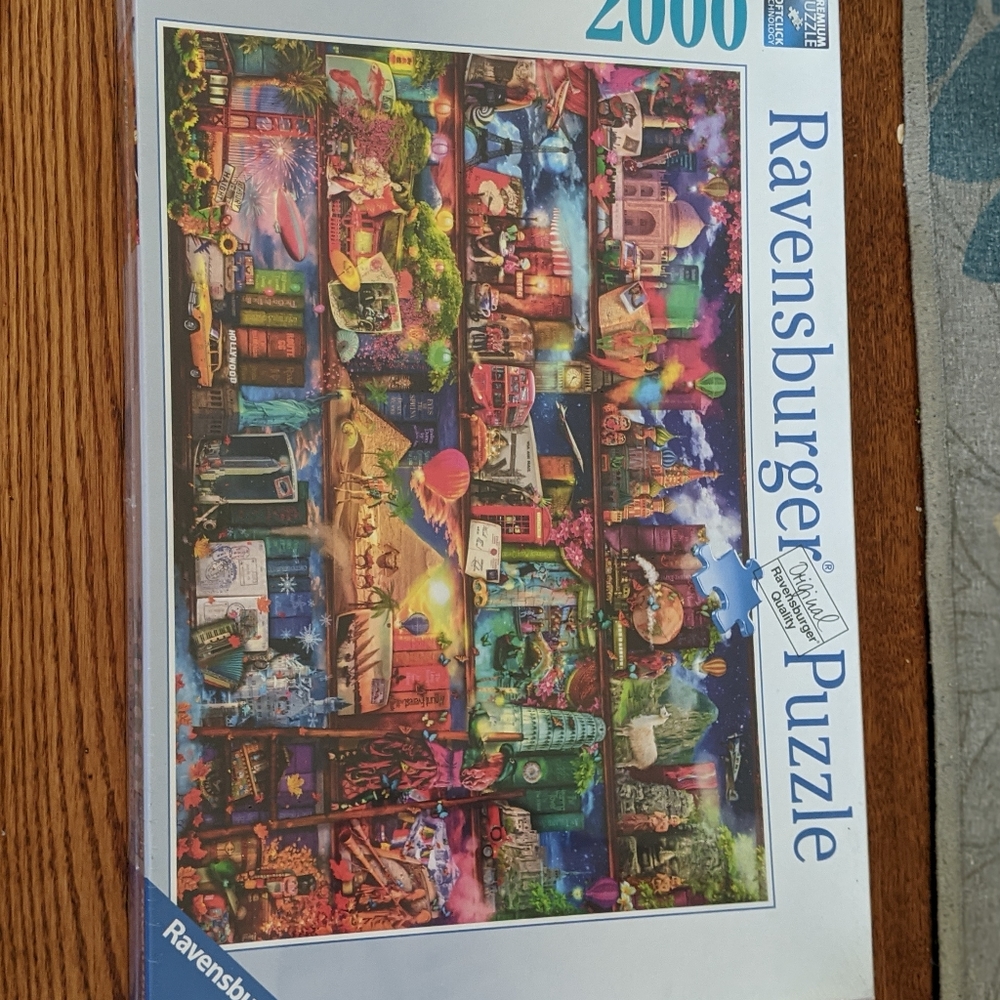 Ravensburger 2000 piece Puzzle NIB